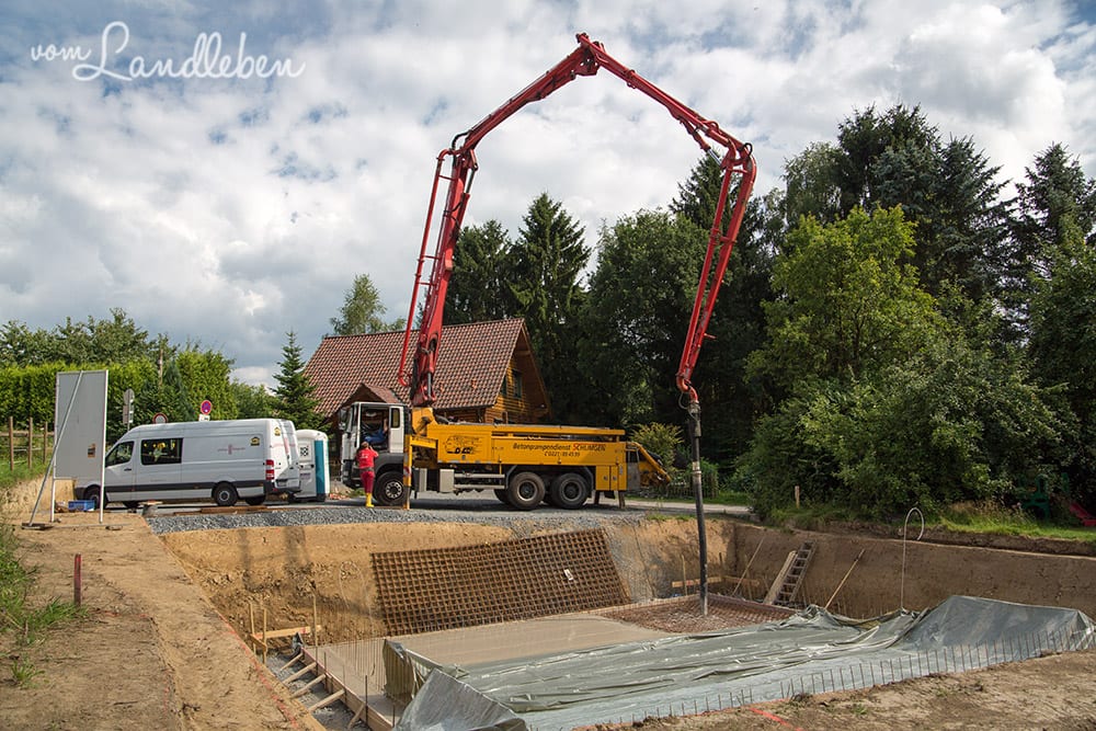 Baustelle: Kellerbau mit glatthaar