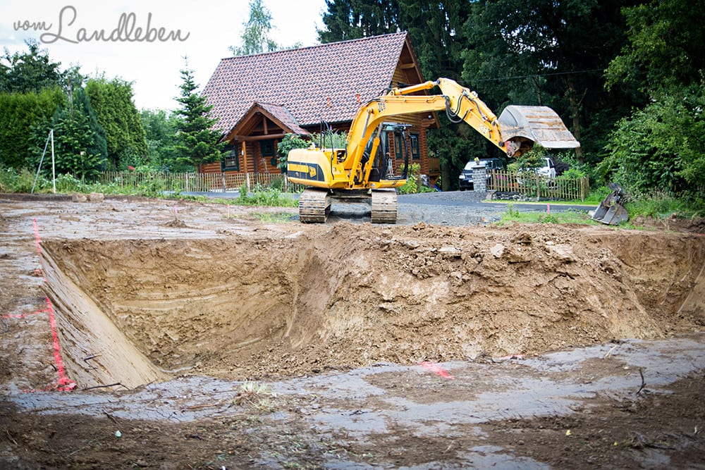 Erdarbeiten - Baugrube - Juli 2016
