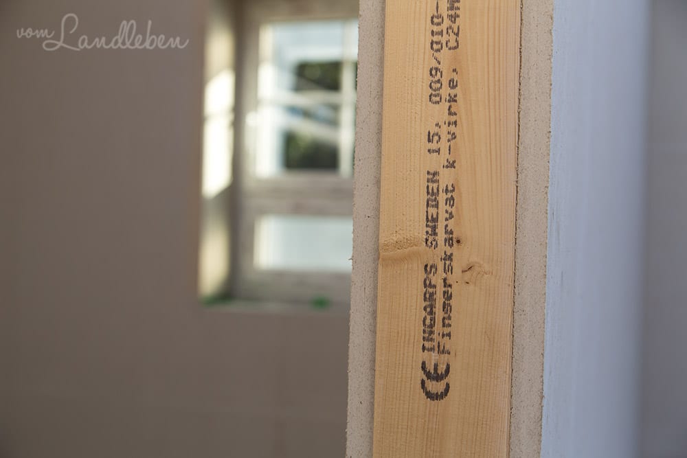 Unser Haus wurde in Dänemark hergestellt, mit Holz aus Schweden. :)