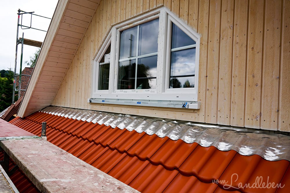 Die Gaube über der Haustür