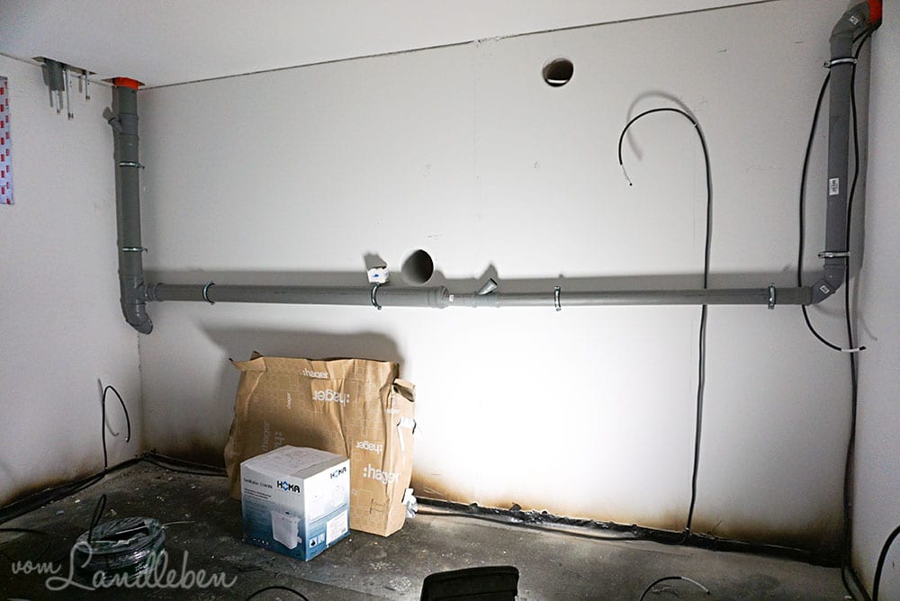 Im Hauswirtschaftsraum. 