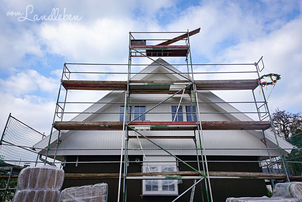 Hausbau mit Danhaus: Außenhölzer gestrichen