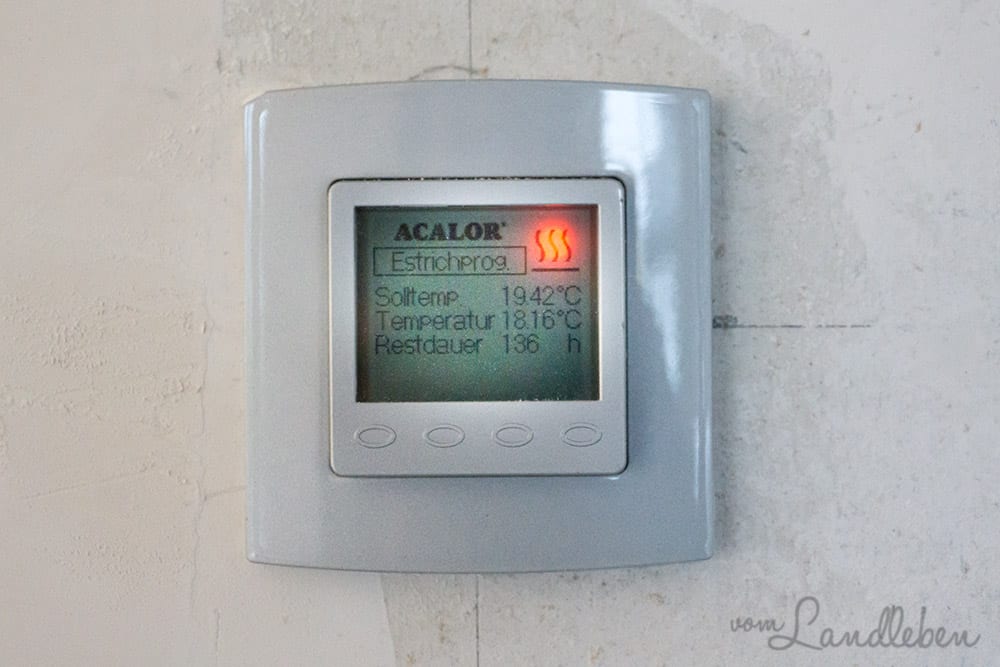 Die Acalor heizt im Estrichprogramm