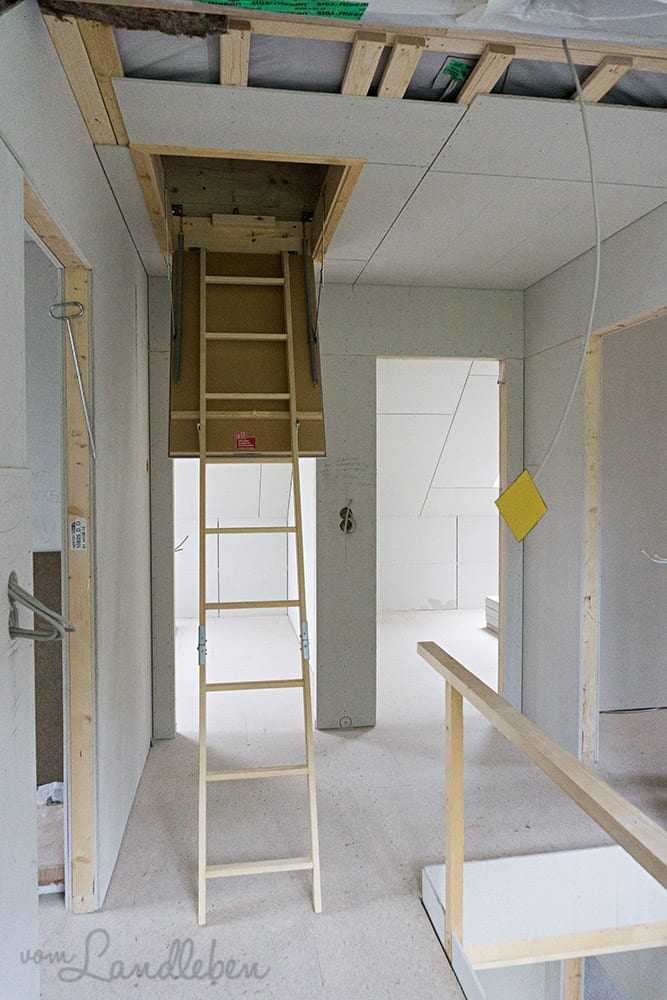 Die Falttreppe auf den Spitzboden