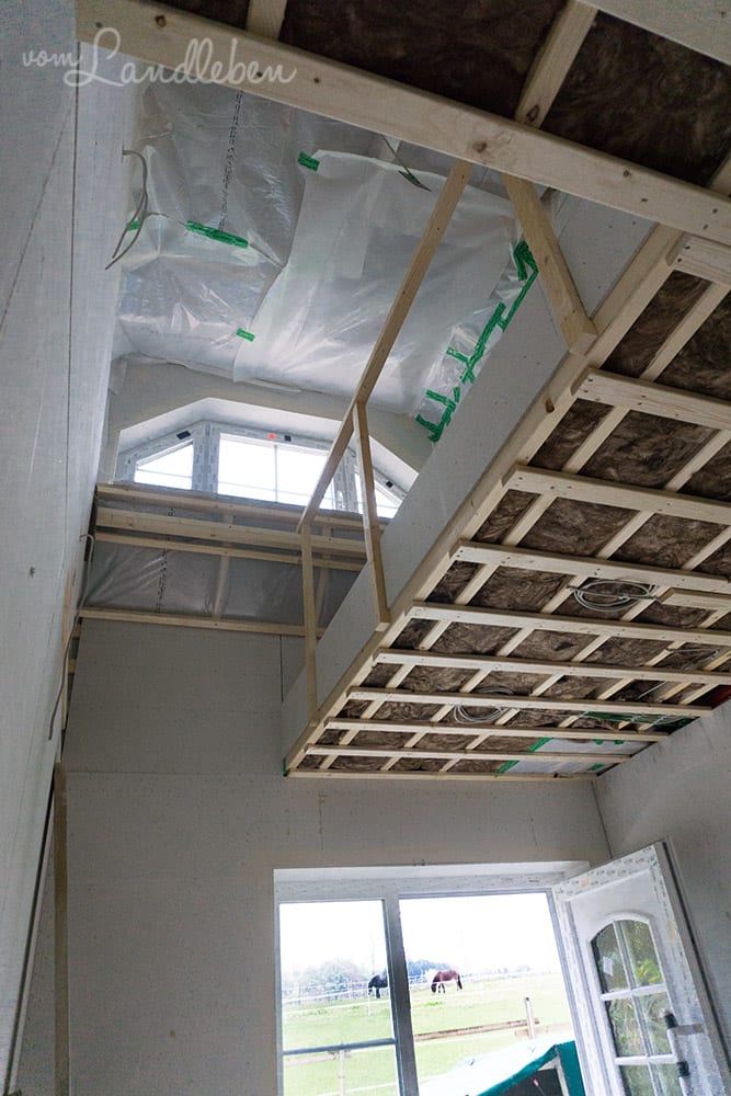 Hausbau mit Danhaus: Blick vom EG in die Gaube