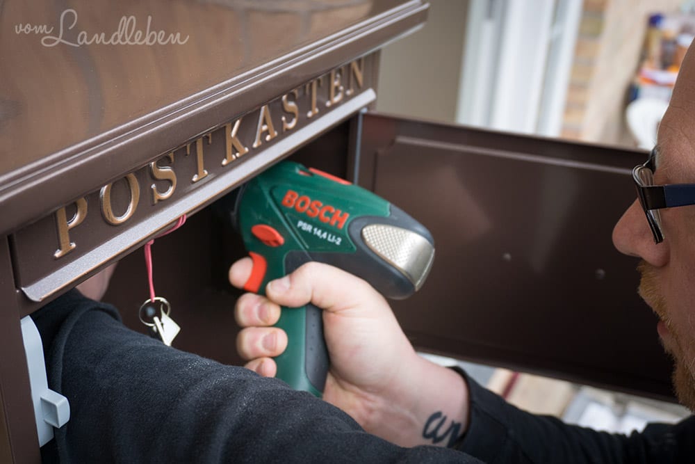 Briefkasten-Montage