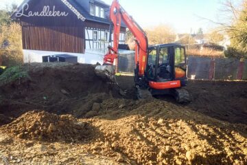 Erdarbeiten rund um unsere Baustelle