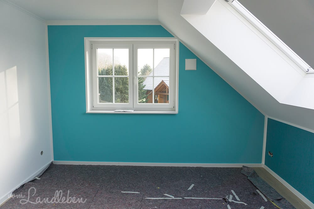 Hausbau mit Danhaus: Tapezieren & Streichen