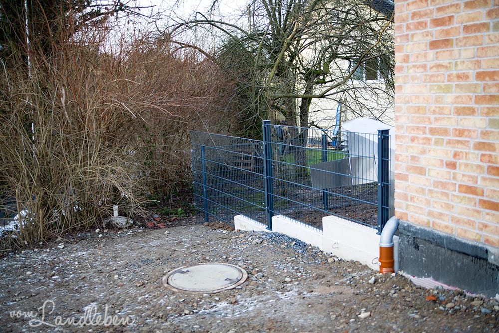 Gartenzaun um unser Danhaus: Doppelstabmattenzaun in Anthrazit