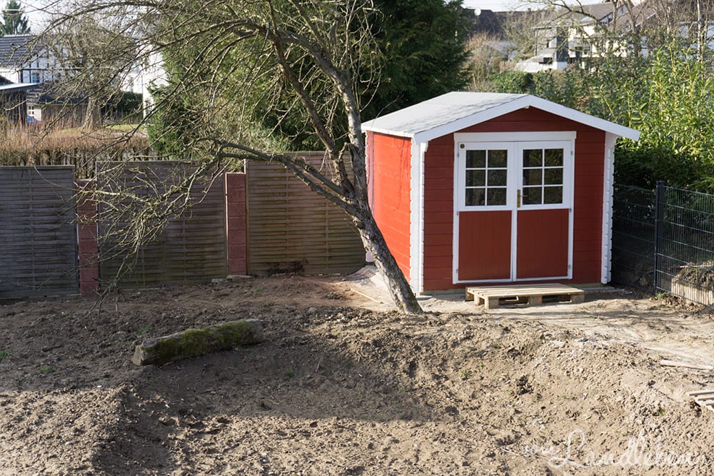 Unser Gartenhaus - Aufbau und Anstrich