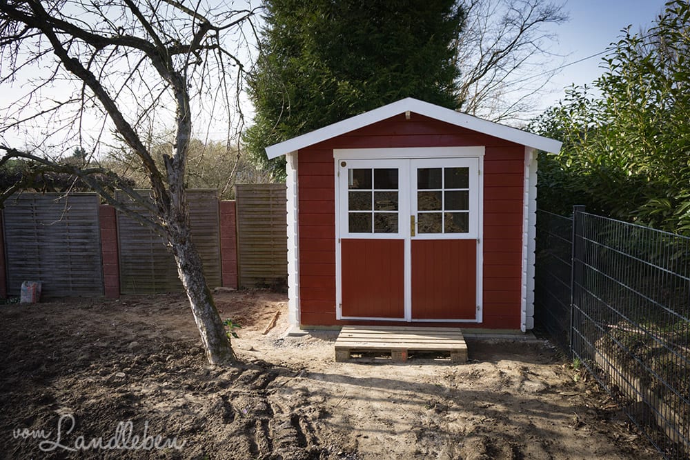 Aufbau vom Gartenhaus