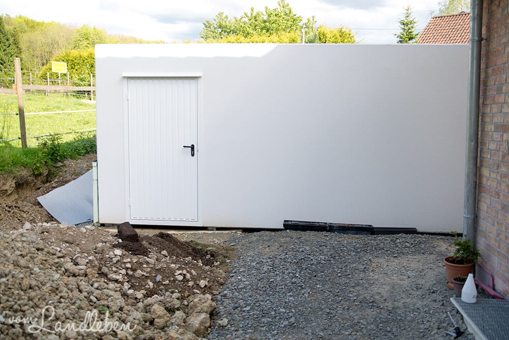 Mittelgarten / Garage