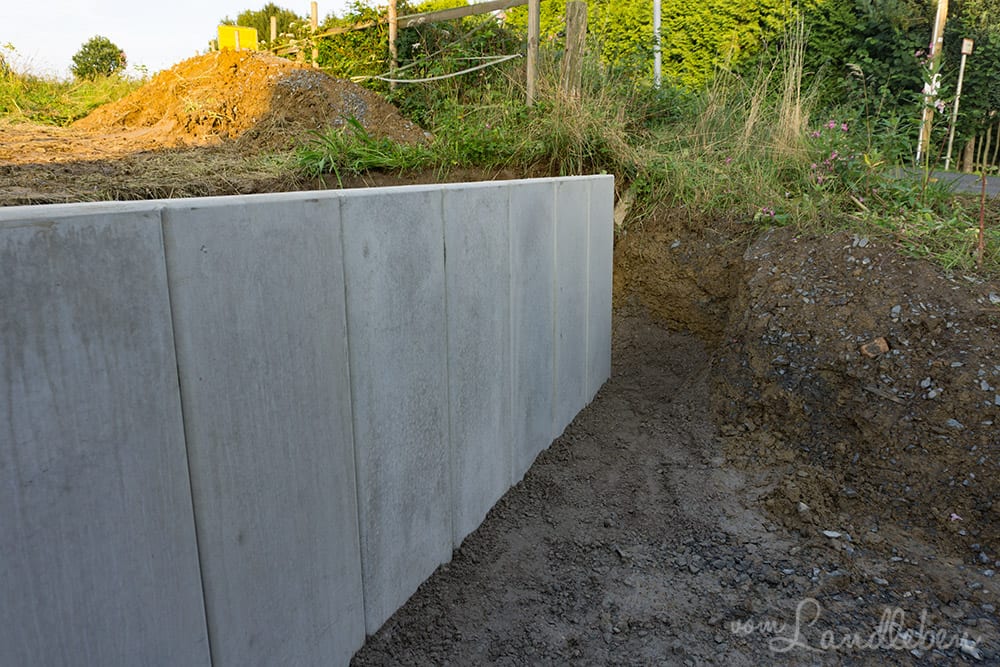 Befestigung des Mülltonnenstellplatzes