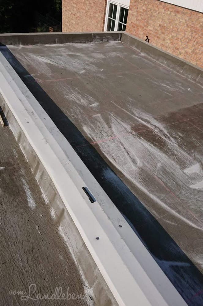 Begrünen der Garage - DIY-Rankgitter