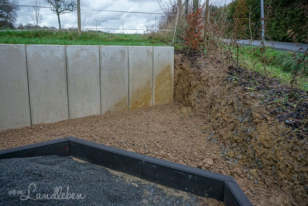 Das neue Beet im Heckengarten