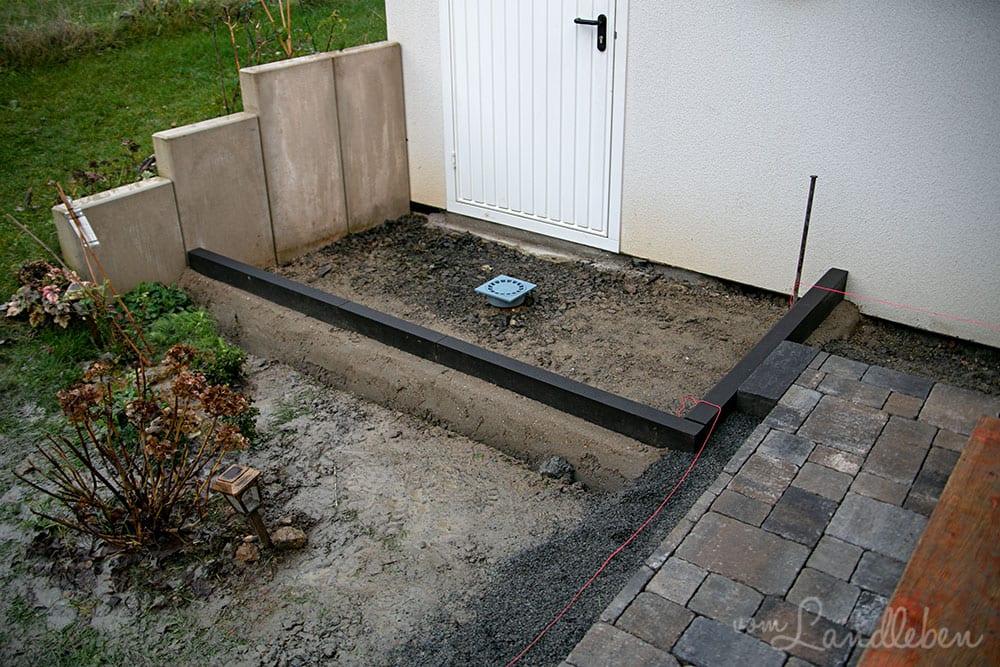 Weg an der Haustür pflastern