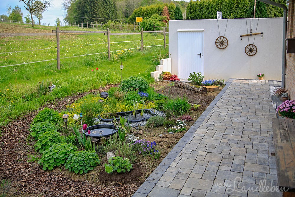 Mittelgarten im April 2019