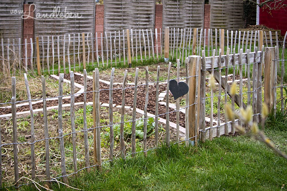 Weg im Bauerngarten anlegen