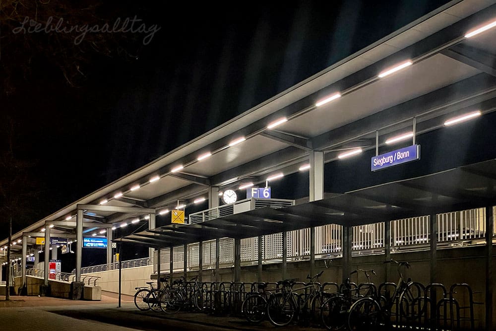 Am Bahnhof Siegburg