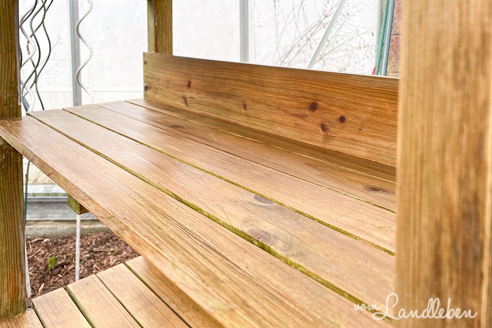 Pflanzregal lasieren