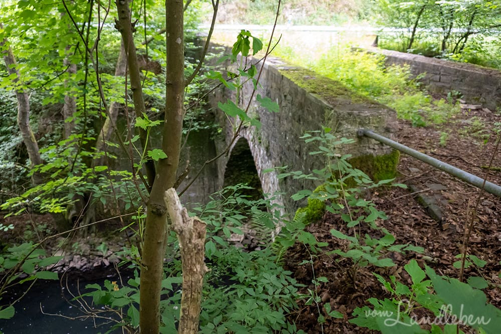 Steinbrücke über die Wiehl