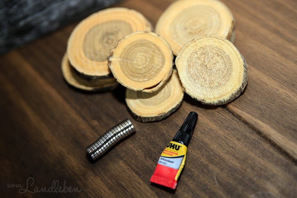 Selbstgebastelte Holz-Magnete