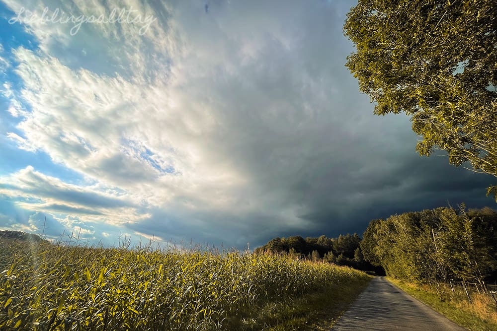 Dramatische Regenwolken