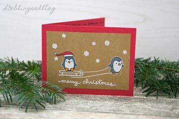 Selbstgebastelte Weihnachtskarte mit Embossing-Technik