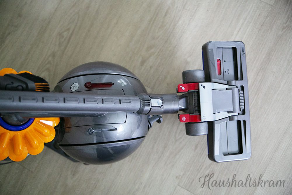 Beutelloser Staubsauger: Dyson DC33c Stubborn