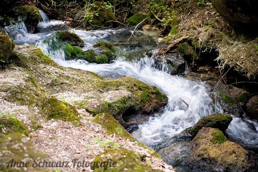 Langzeitbelichtung am Bach