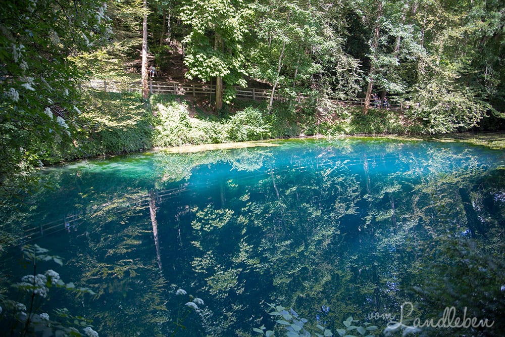 Der Blautopf in Blaubeuren