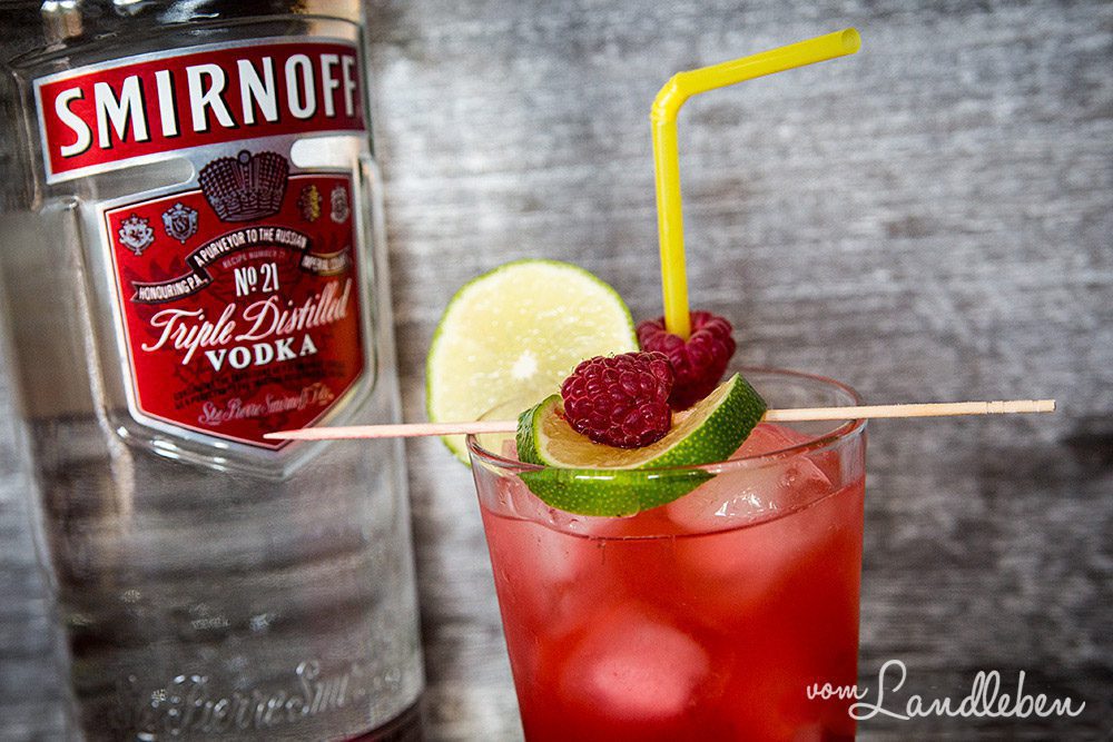 Cocktail: Rasperry Collins