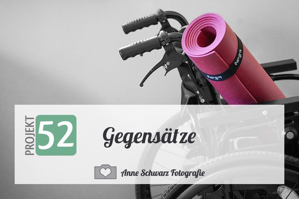 Projekt 52 – Gegensätze – Rollstuhl und Yogamatte