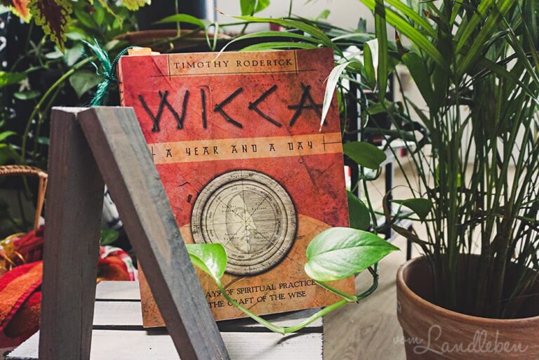 Rezension – Wicca: A Year and a Day – Timothy Roderick