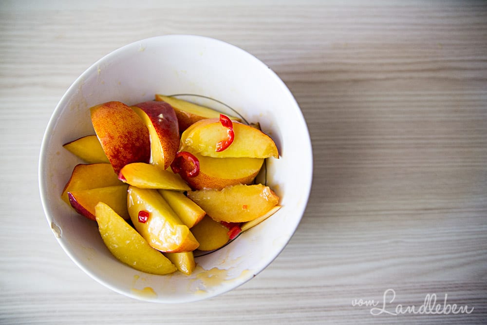 Rezept: Salat mit gegrillten Pfirsichen