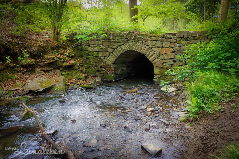Steinbrücke im Wenigerbachtal bei Seelscheid