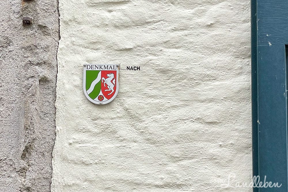 Denkmal in der Zollfeste Zons