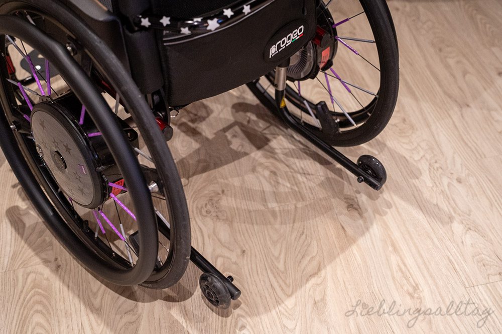 Kippschutzräder am Rollstuhl