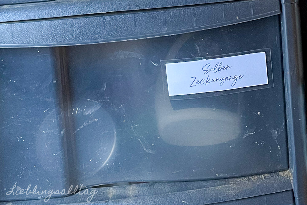 Sattelschrank organisieren