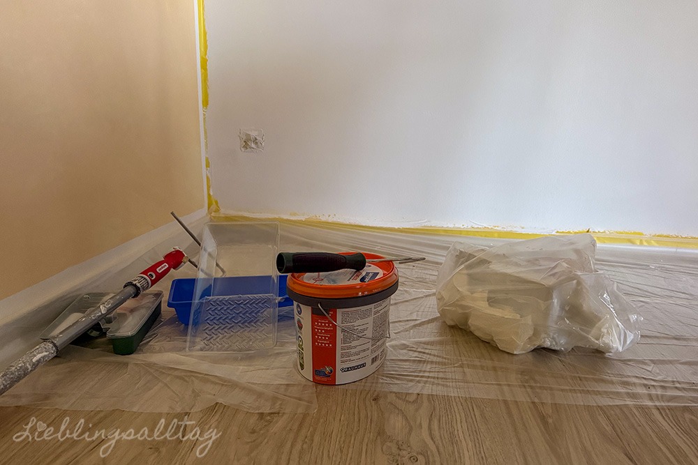 Esszimmerwand streichen
